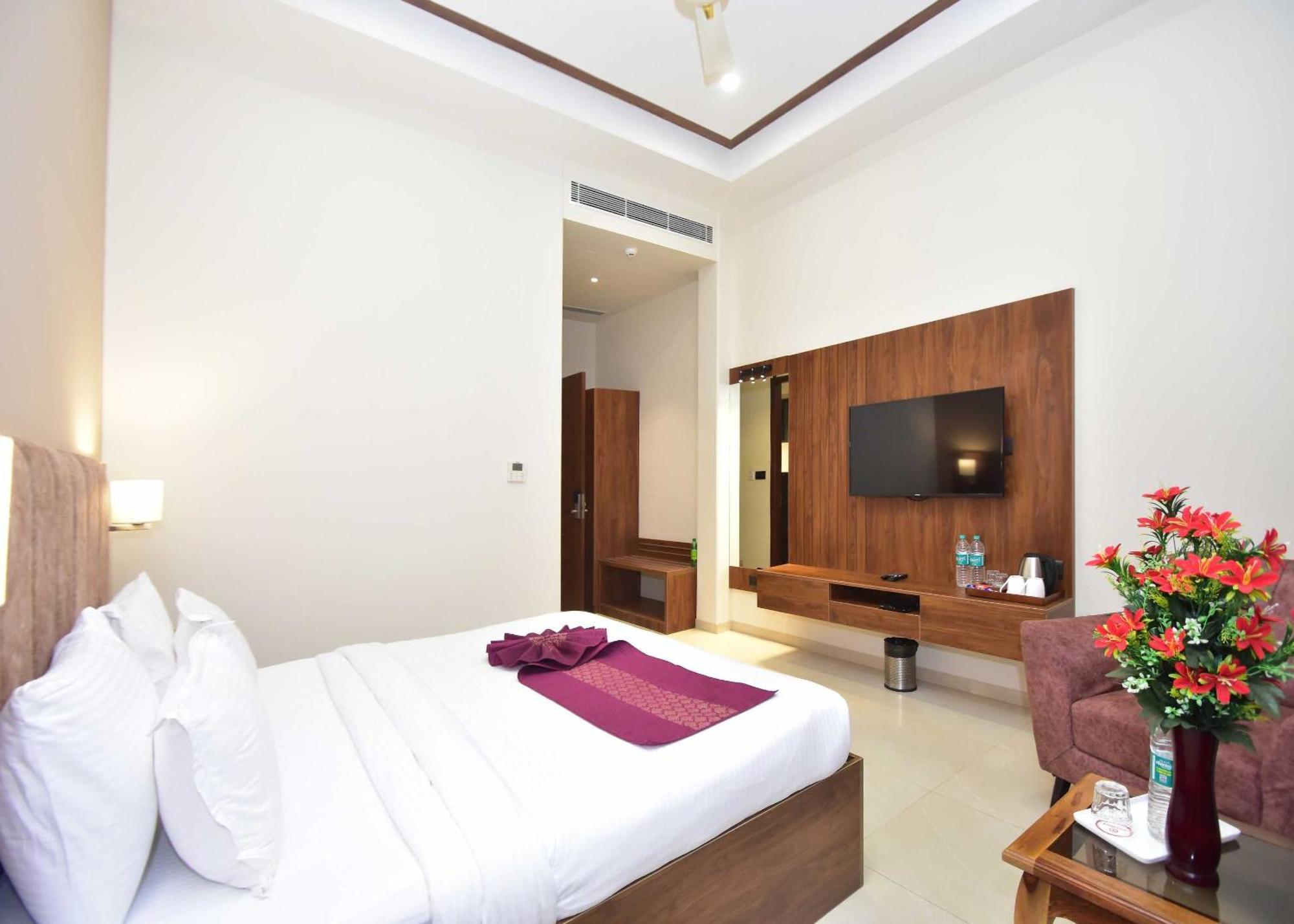 Hotel Shyamleela Khatu Exterior photo