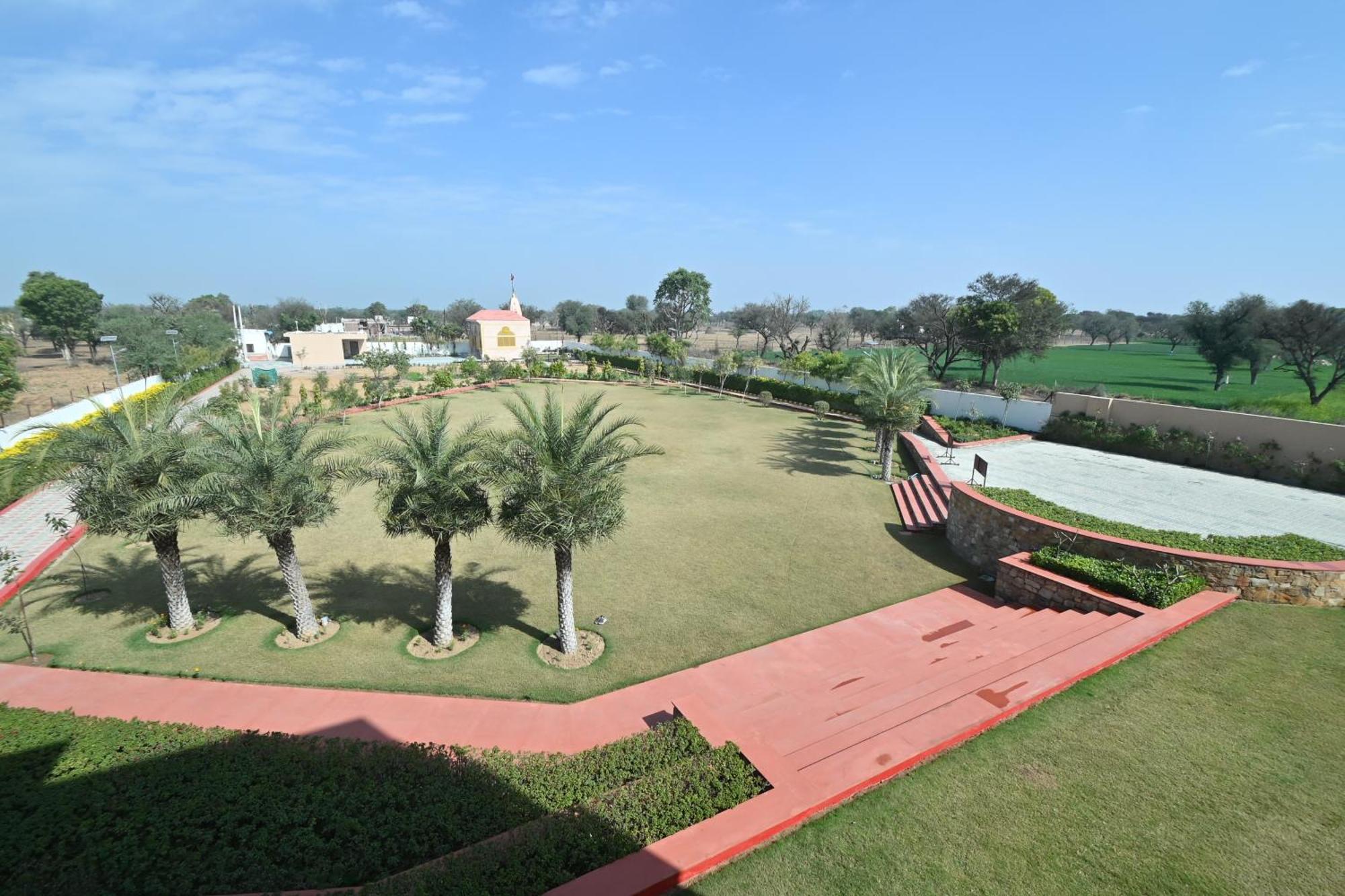 Hotel Shyamleela Khatu Exterior photo